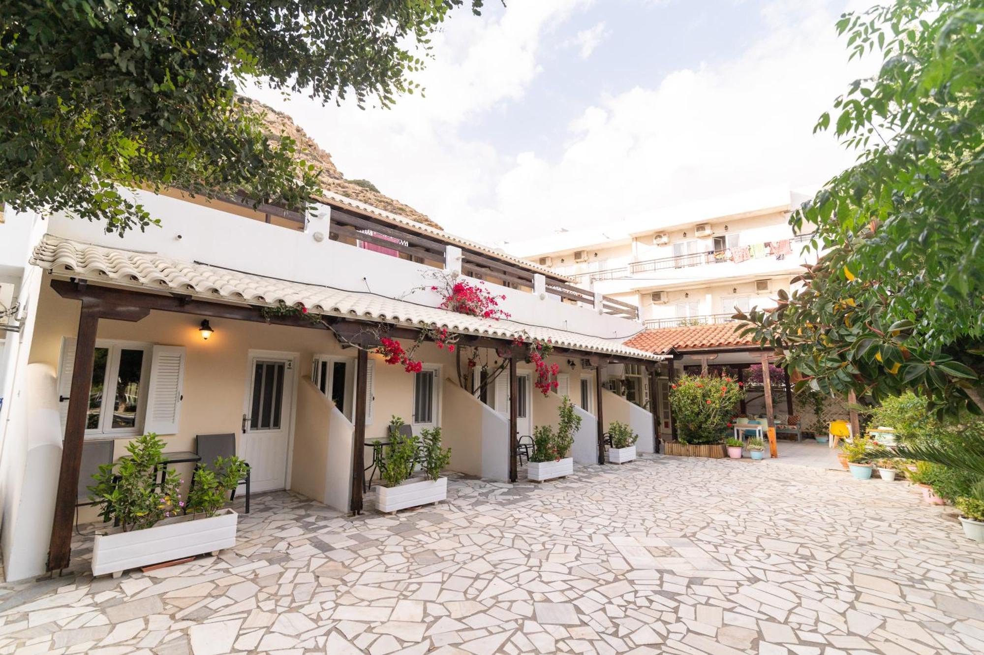 Pension Romantika Matala  Exterior photo
